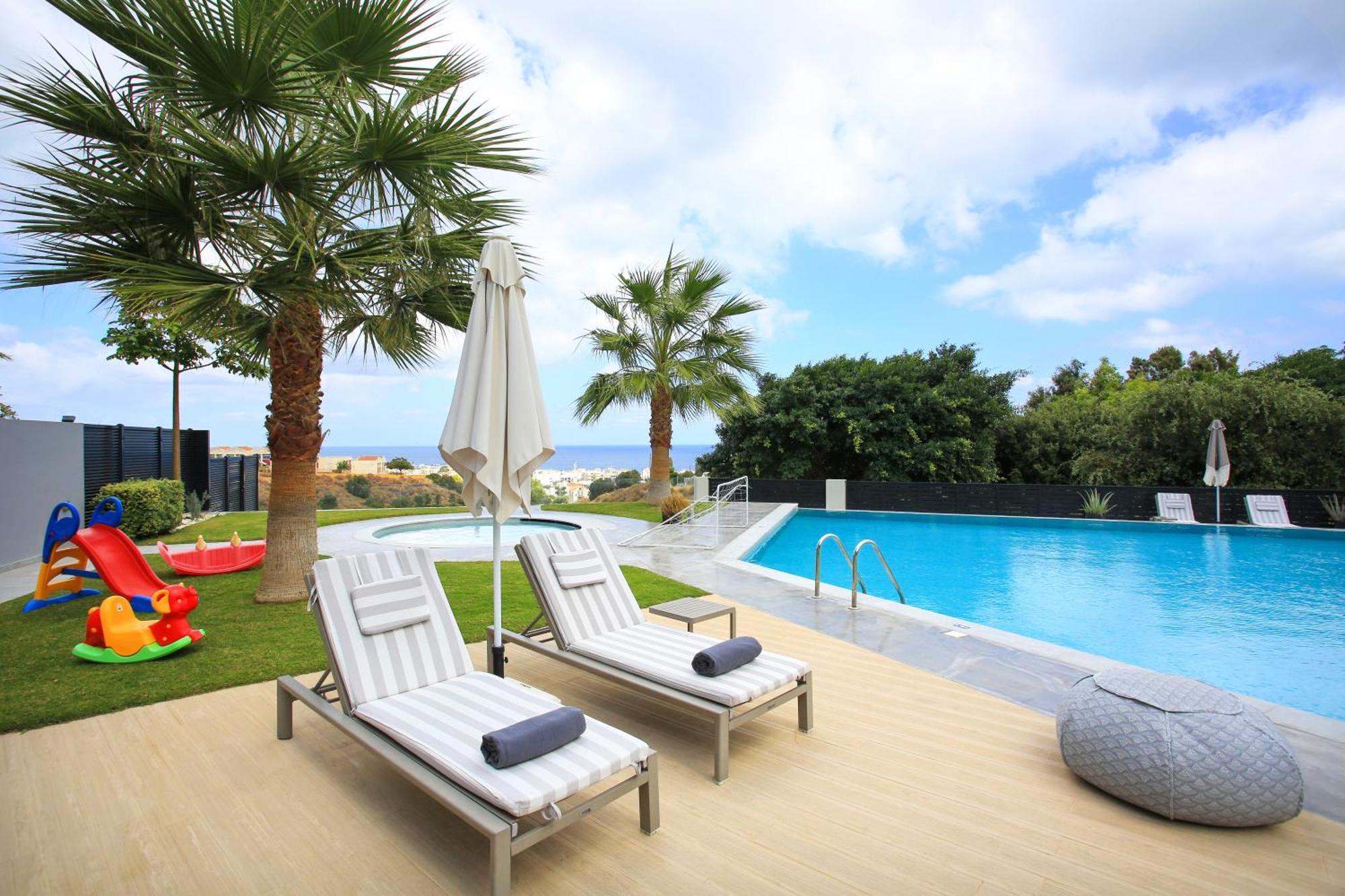 Orama Luxury Villa 4 Bedrooms With Private Pool Herszonisszosz Kültér fotó